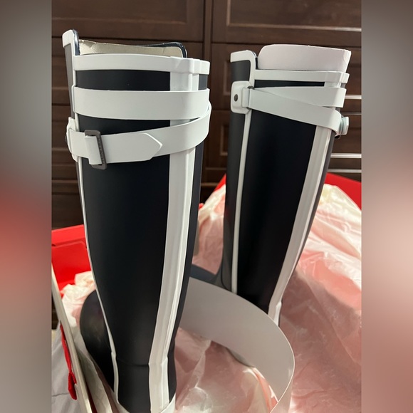 Hunter Original Rain boots / W REF SLIM FIT TALL CONTRAST
NAVY and WHITE(NWI). - Picture 6 of 8